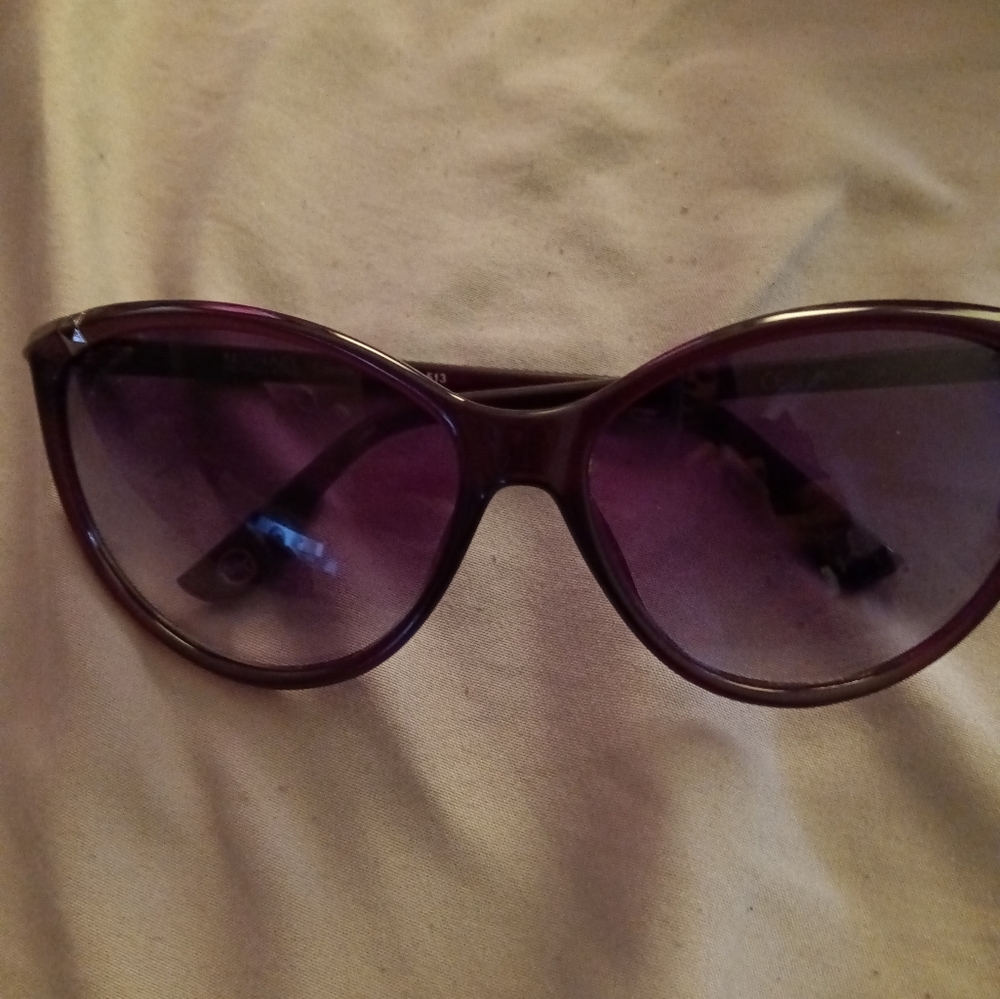 Sun Glasses - image 2